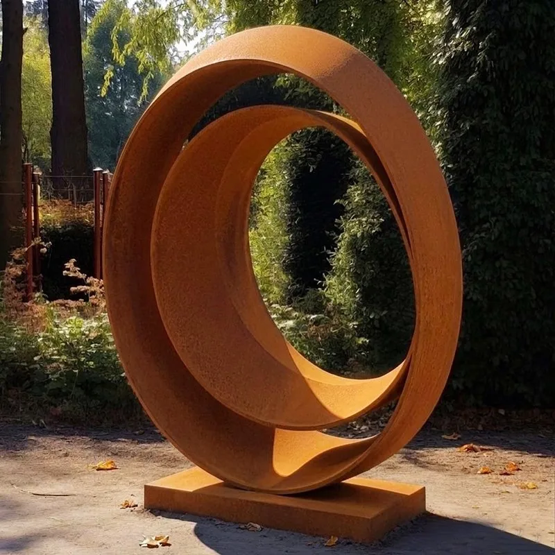 Sculpture Double anneau en acier corten